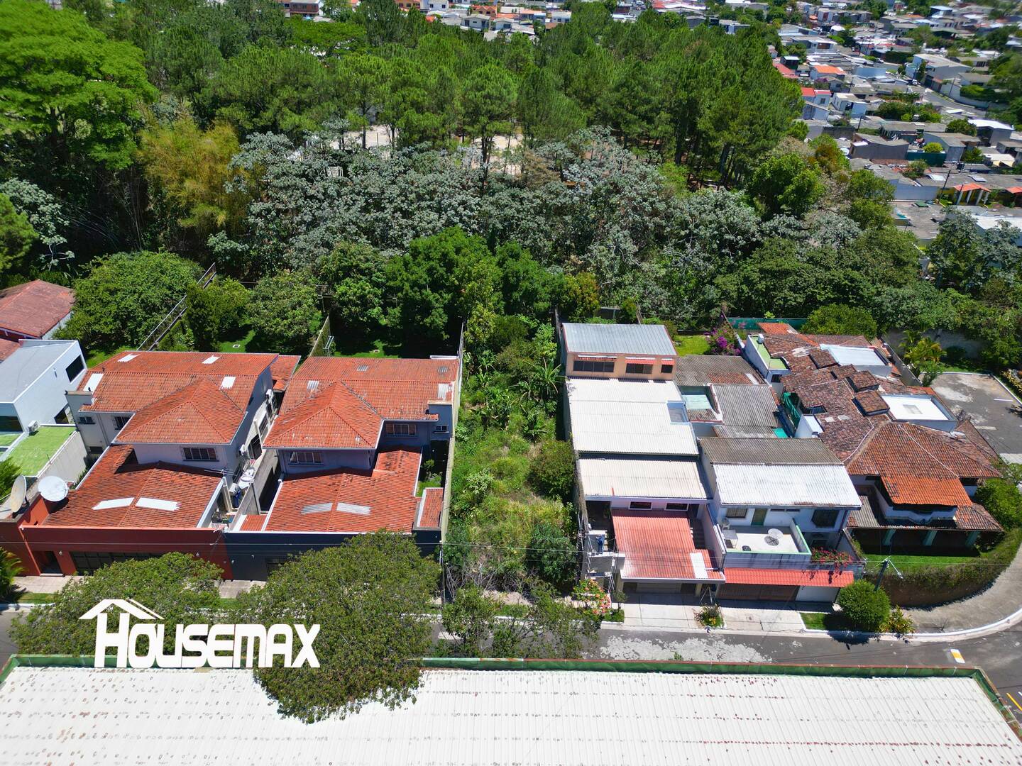#225 - Terreno en condominio para Venta en Santa Tecla - La Libertad