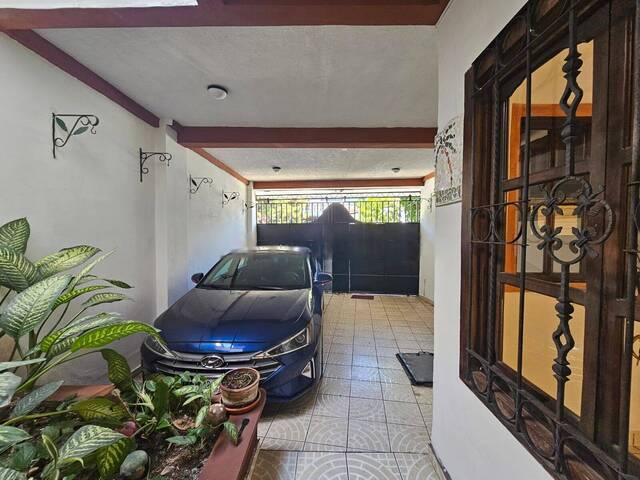#146 - Casa y Residencia para Alquiler en Santa Tecla - La Libertad