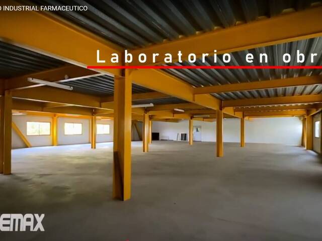 #152 - Locales, Oficinas y Bodegas para Venta en Santo Tomás - San Salvador