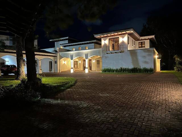 #154 - Casa y Residencia para Venta en San Salvador - San Salvador - 1