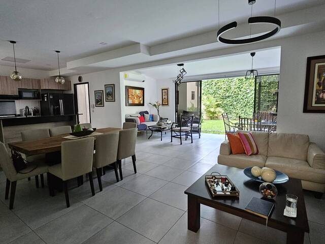 #171 - Casa y Residencia para Alquiler en Nuevo Cuscatlán - La Libertad