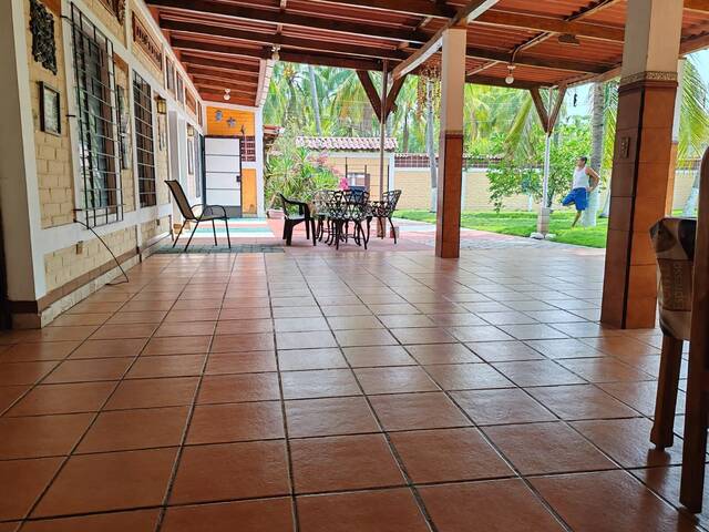 #174 - Rancho y Terreno de Playa para Venta en La Libertad - La Libertad - 1