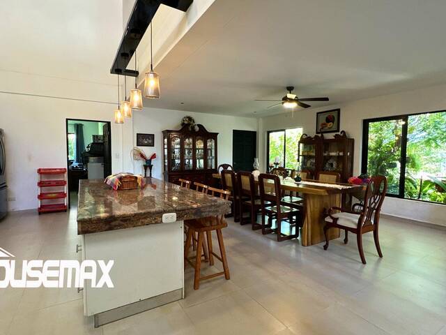 Casa y Residencia para Venta en Zaragoza - 4