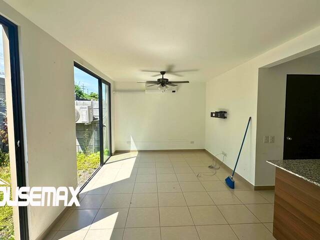 Casa y Residencia para Venta en Apopa - 4