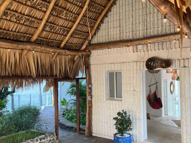 #215 - Complejos y Hoteles de Playa para Venta en Tamanique - La Libertad - 2