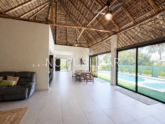 #233 - Rancho y Terreno de Playa para Venta en La Libertad - La Libertad - 3