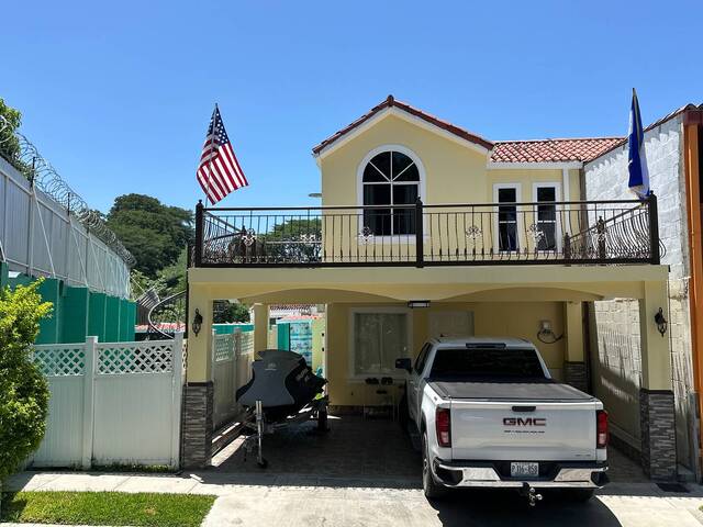 Casa y Residencia para Venta en Santa Ana - 3