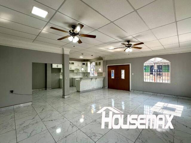 Casa y Residencia para Venta en Santa Ana - 5